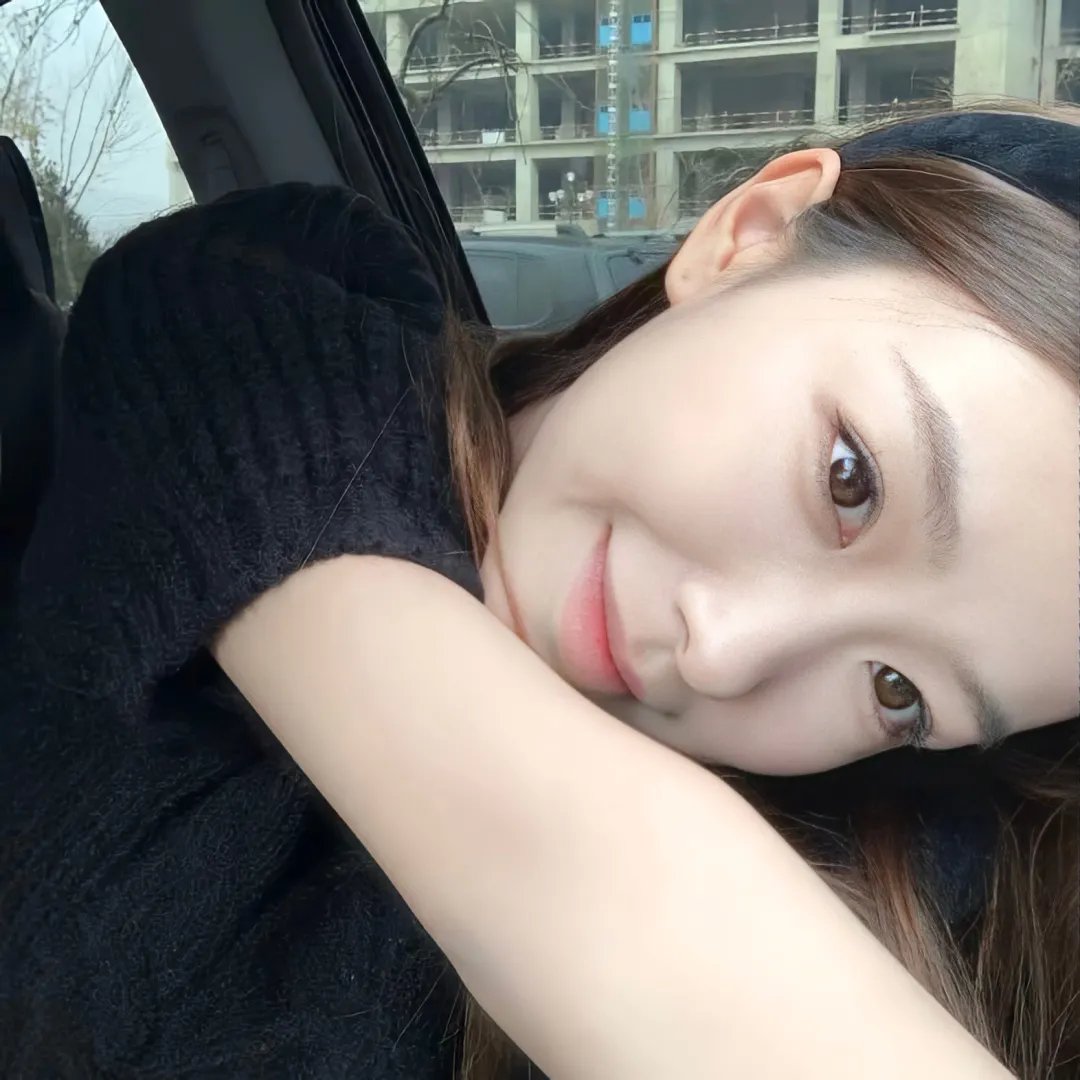 不认识的女友